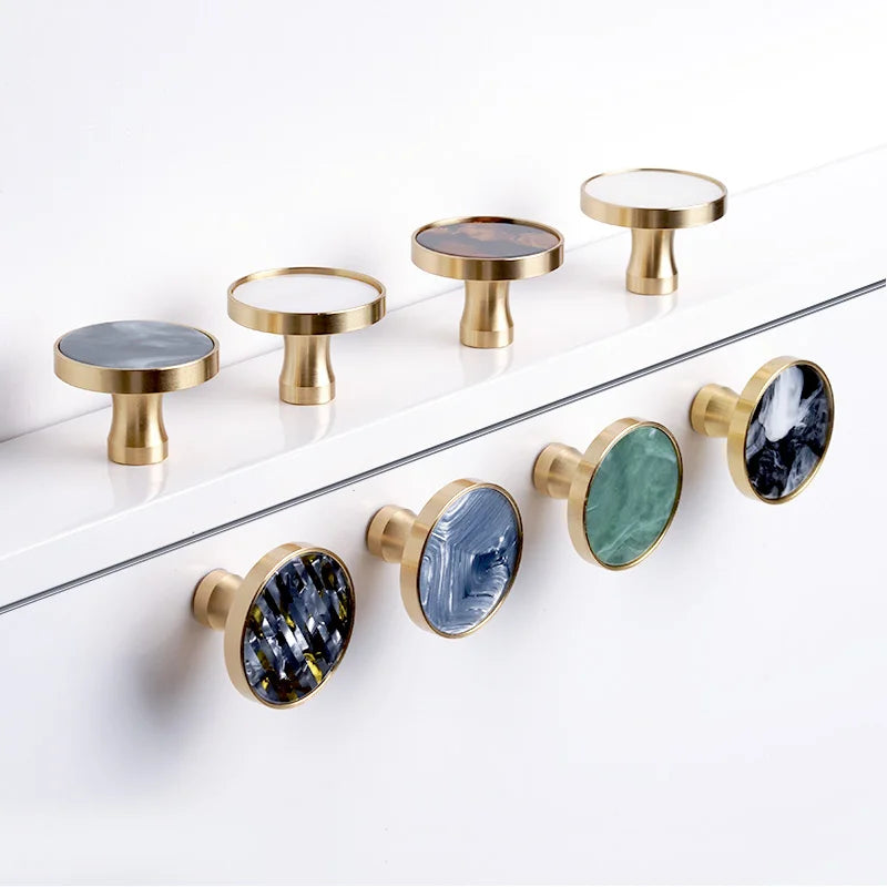 Chic Brass Knobs & Pulls